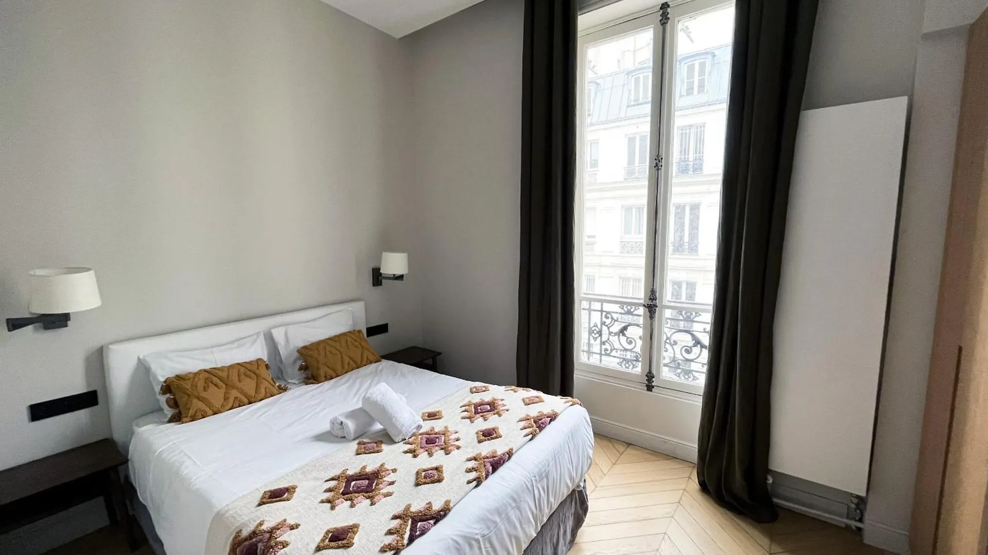 141 - Urban Beautiful Flat Near Champs-Elysees Париж 0*,  Франция